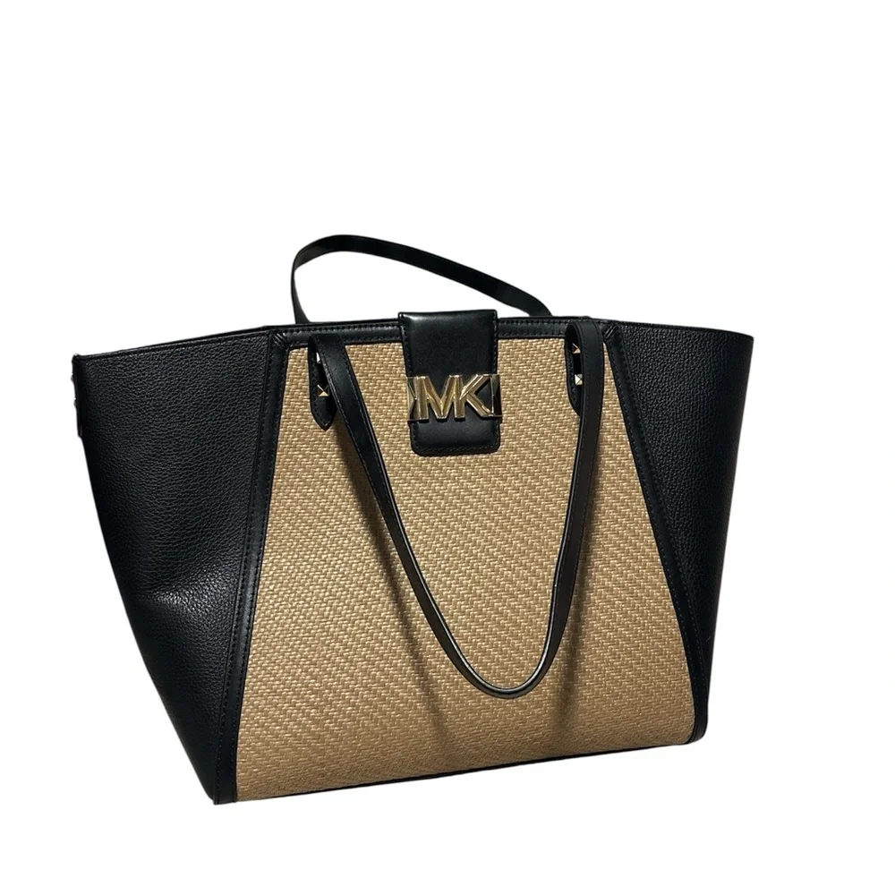 Michael Kors Karlie Black and Tan Signature Tote - Picture 1 of 4